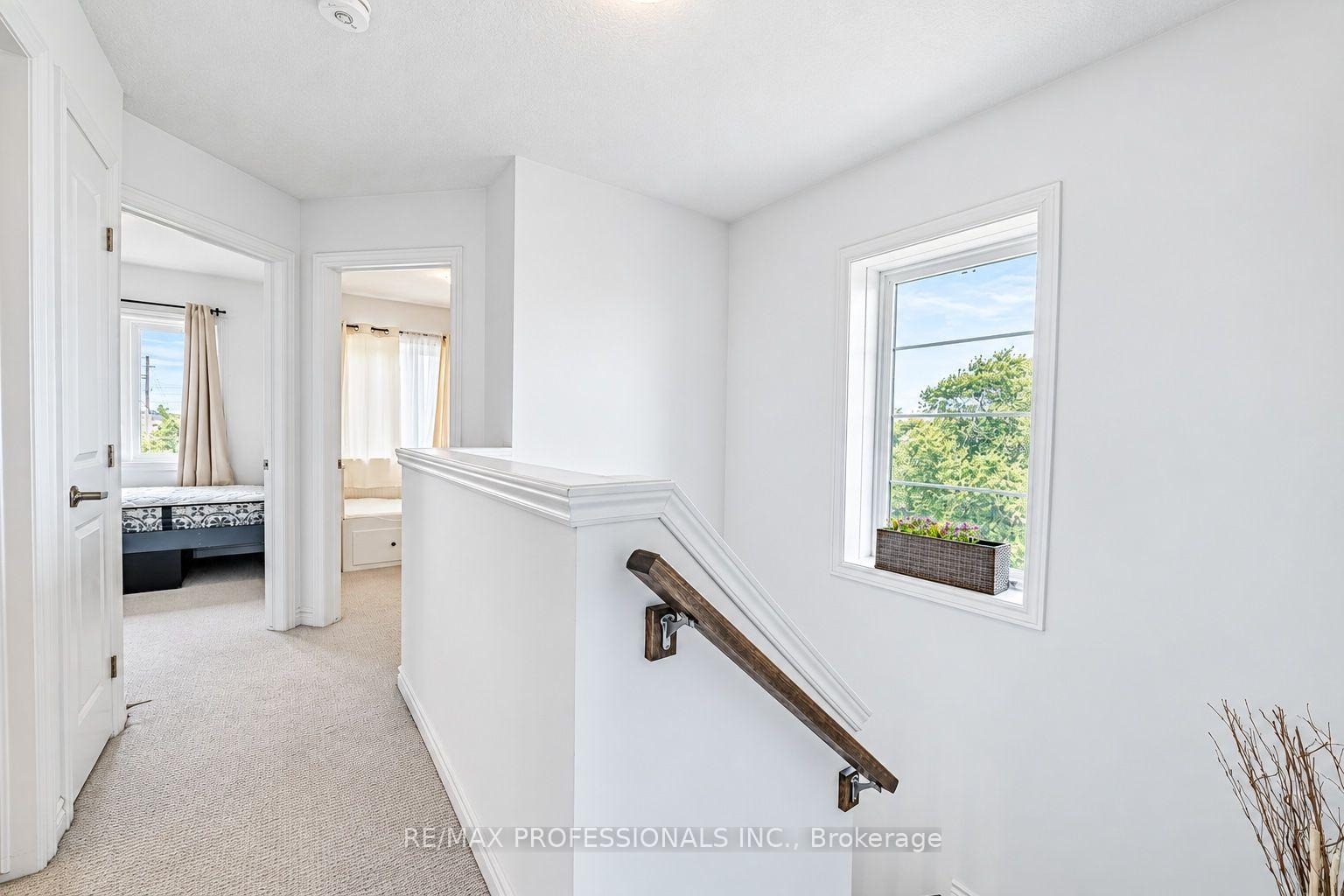 Photo 13 of Unit 19, 61 Soho Street, Hamilton, Stoney Creek Mountain — HOMEH