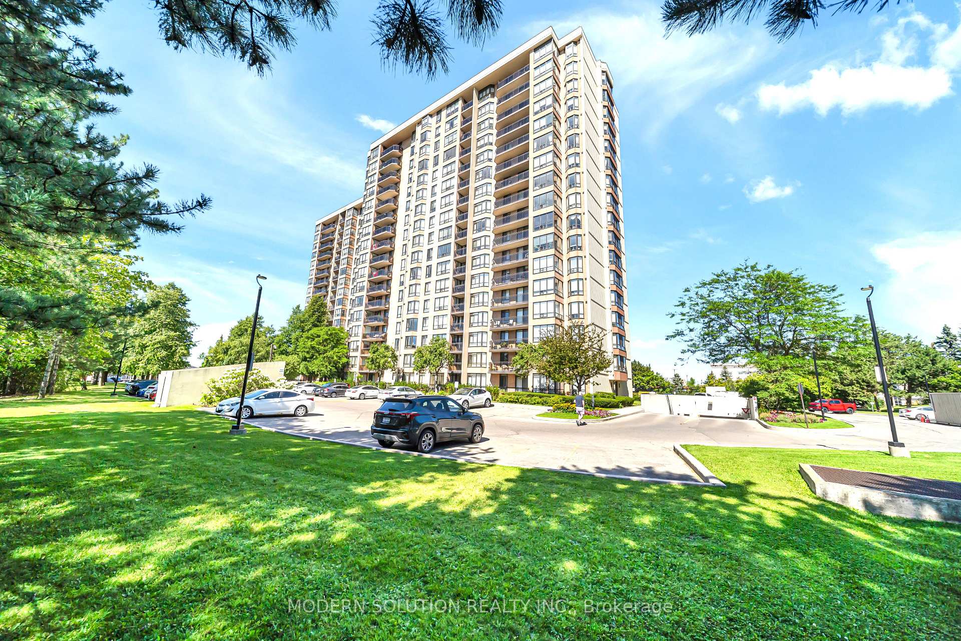 Photo of Unit 501, 20 Cherrytree Drive