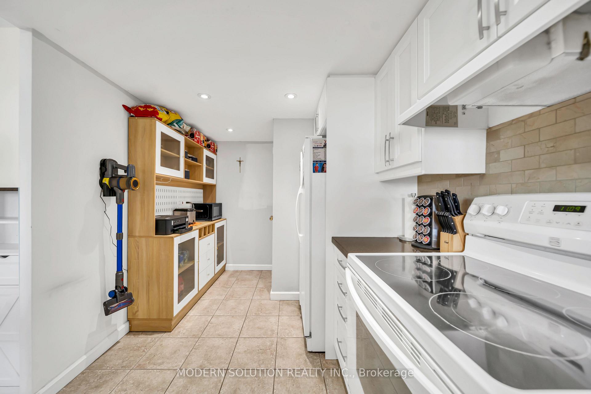 Photo 22 of Unit 501, 20 Cherrytree Drive, Brampton, Fletcher's Creek South — HOMEH