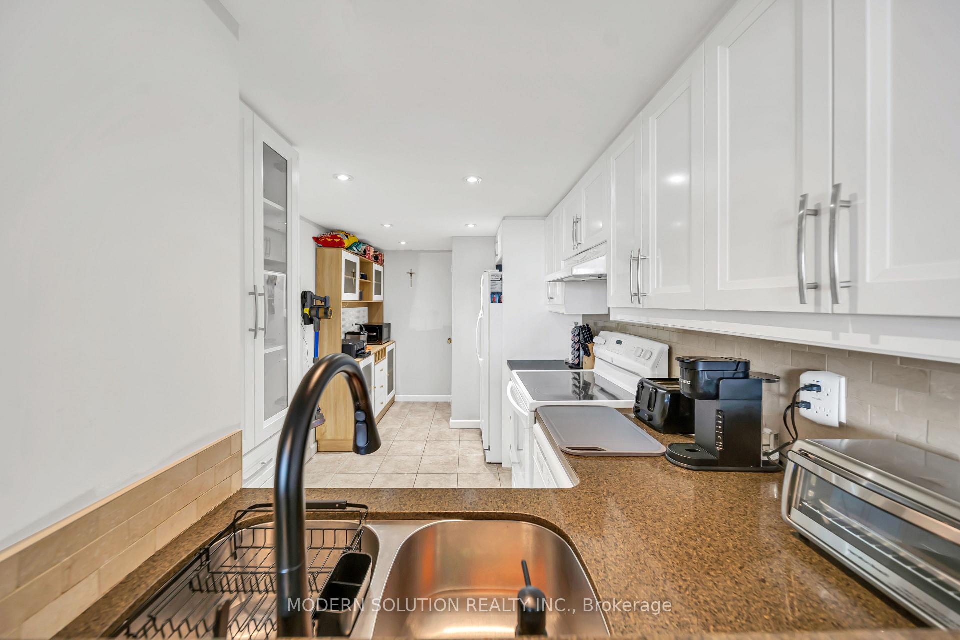 Photo 27 of Unit 501, 20 Cherrytree Drive, Brampton, Fletcher's Creek South — HOMEH