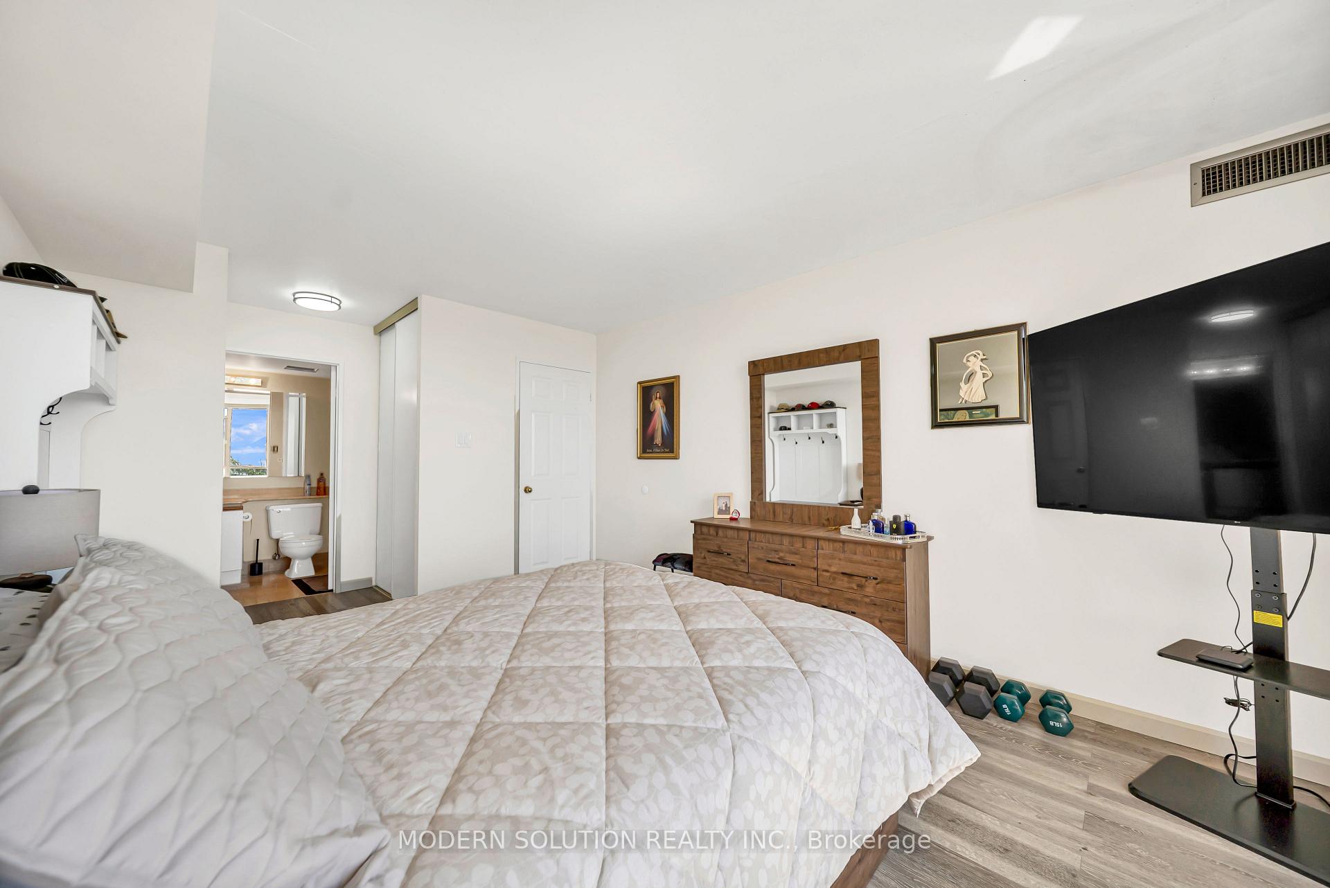 Photo 37 of Unit 501, 20 Cherrytree Drive, Brampton, Fletcher's Creek South — HOMEH