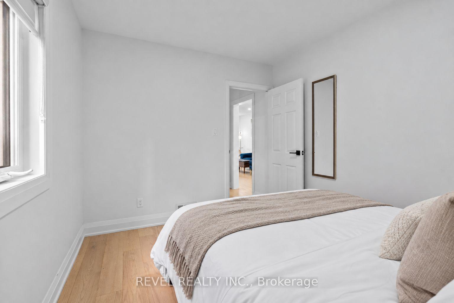 Photo 11 of 163 Northland Avenue, Toronto, Rockcliffe-Smythe — HOMEH