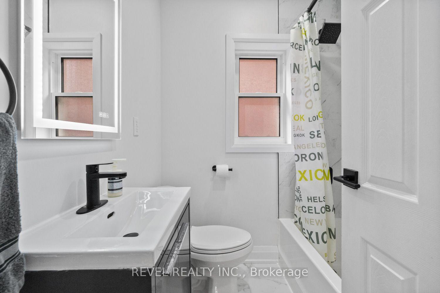 Photo 12 of 163 Northland Avenue, Toronto, Rockcliffe-Smythe — HOMEH