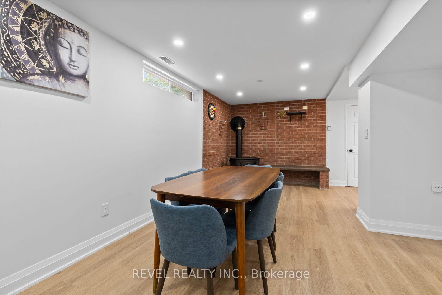 Photo 17 of 163 Northland Avenue, Toronto, Rockcliffe-Smythe — HOMEH
