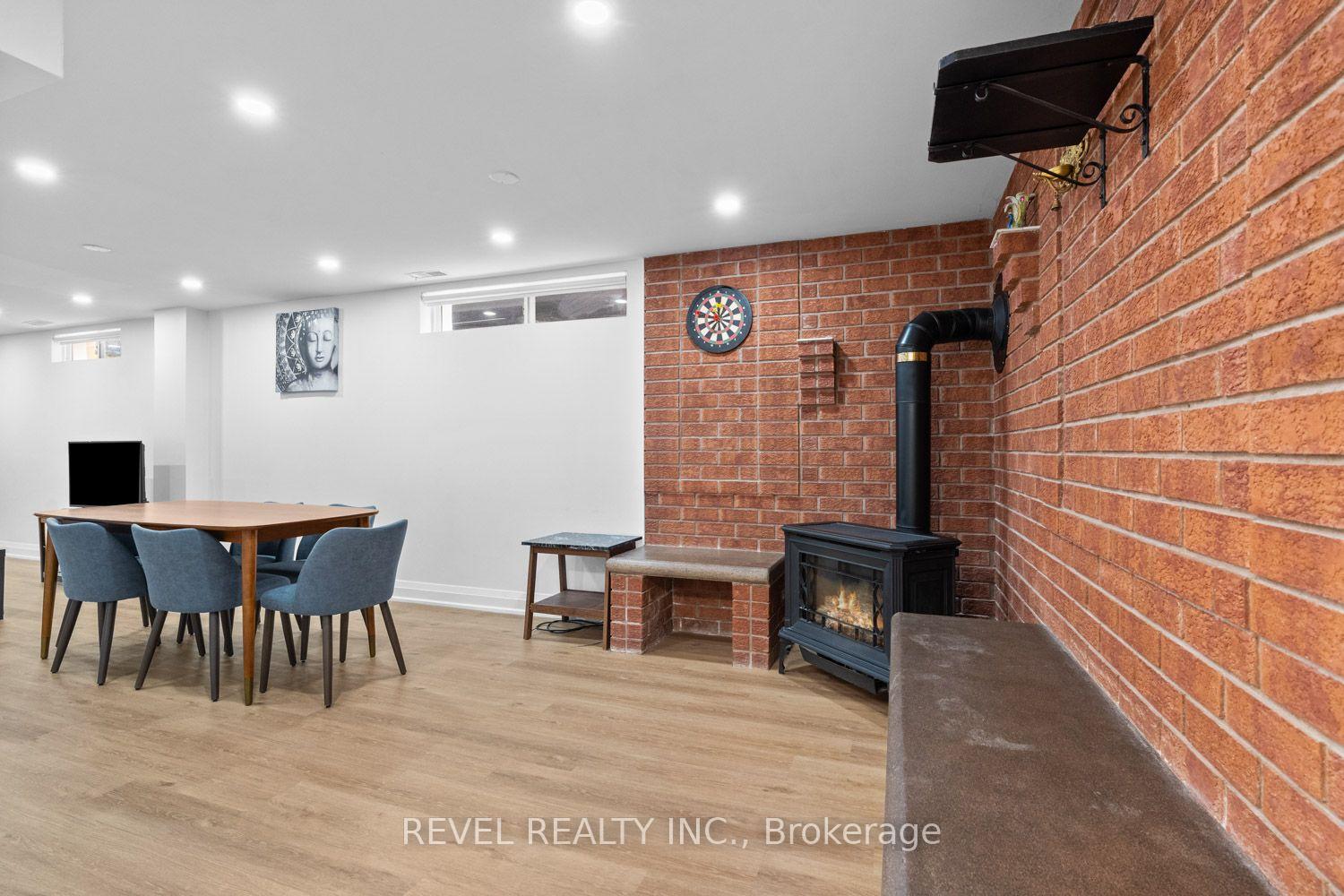 Photo 18 of 163 Northland Avenue, Toronto, Rockcliffe-Smythe — HOMEH