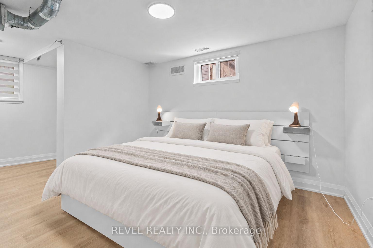 Photo 21 of 163 Northland Avenue, Toronto, Rockcliffe-Smythe — HOMEH
