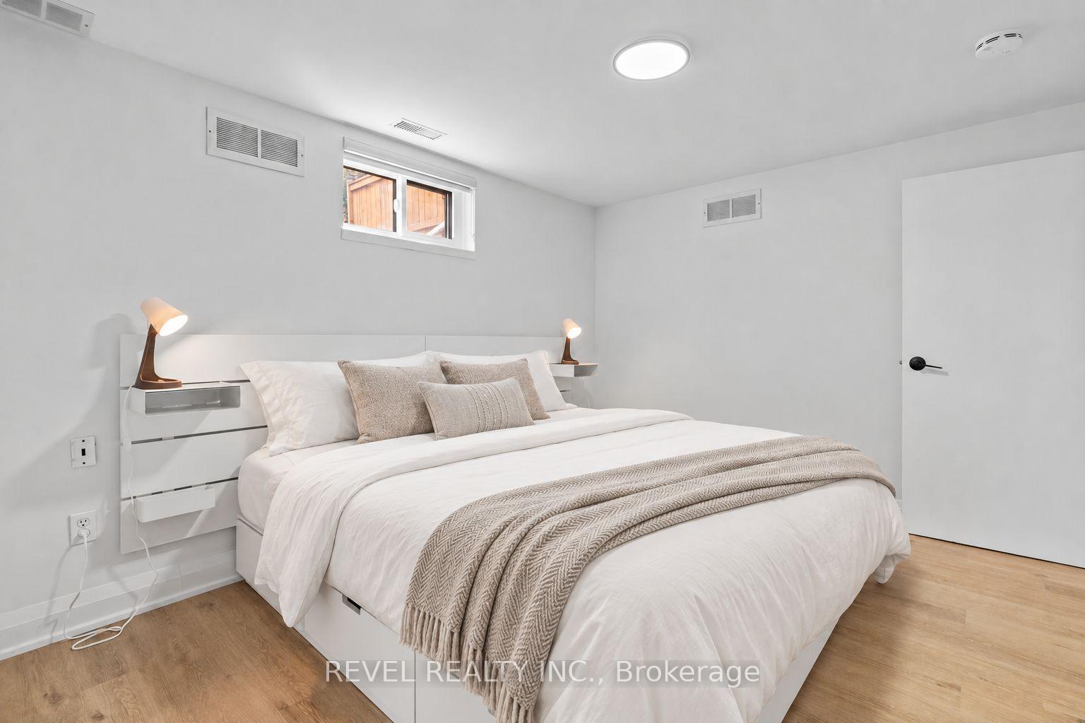 Photo 22 of 163 Northland Avenue, Toronto, Rockcliffe-Smythe — HOMEH