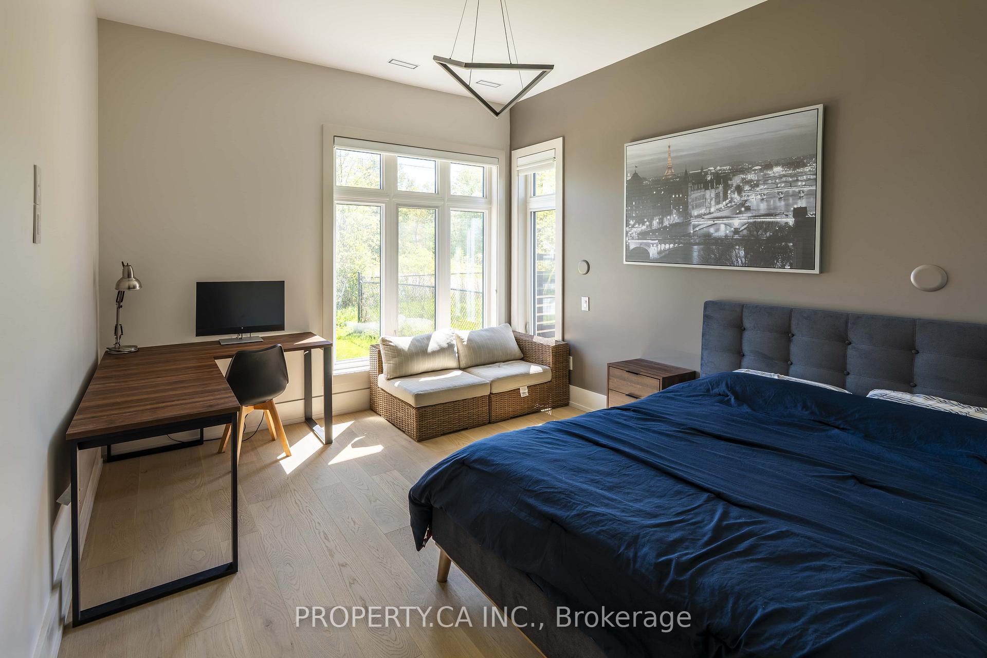 Photo 15 of 132 Cook's Bay Drive, Georgina, Keswick North — HOMEH