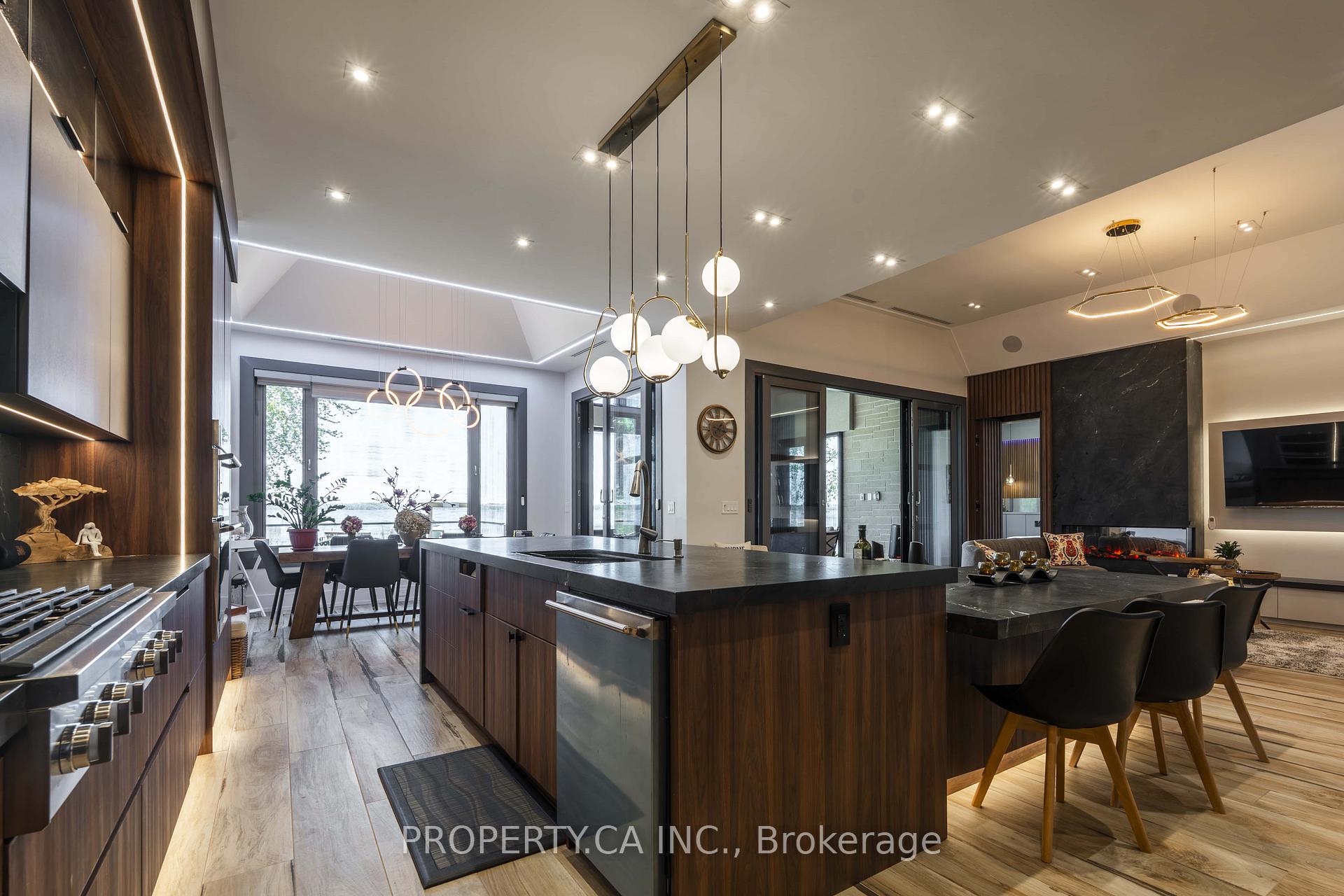 Photo 27 of 132 Cook's Bay Drive, Georgina, Keswick North — HOMEH