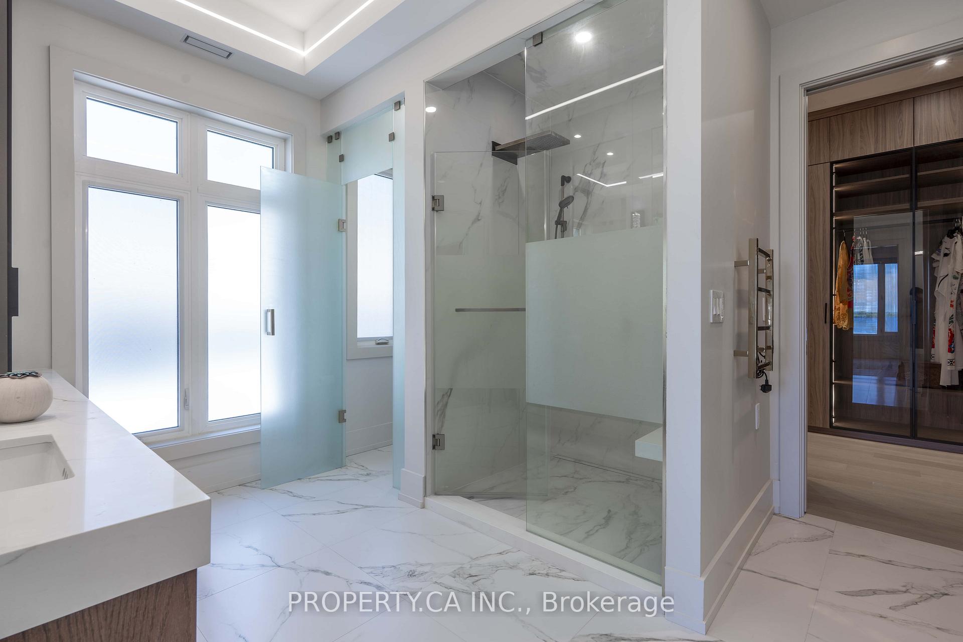 Photo 36 of 132 Cook's Bay Drive, Georgina, Keswick North — HOMEH