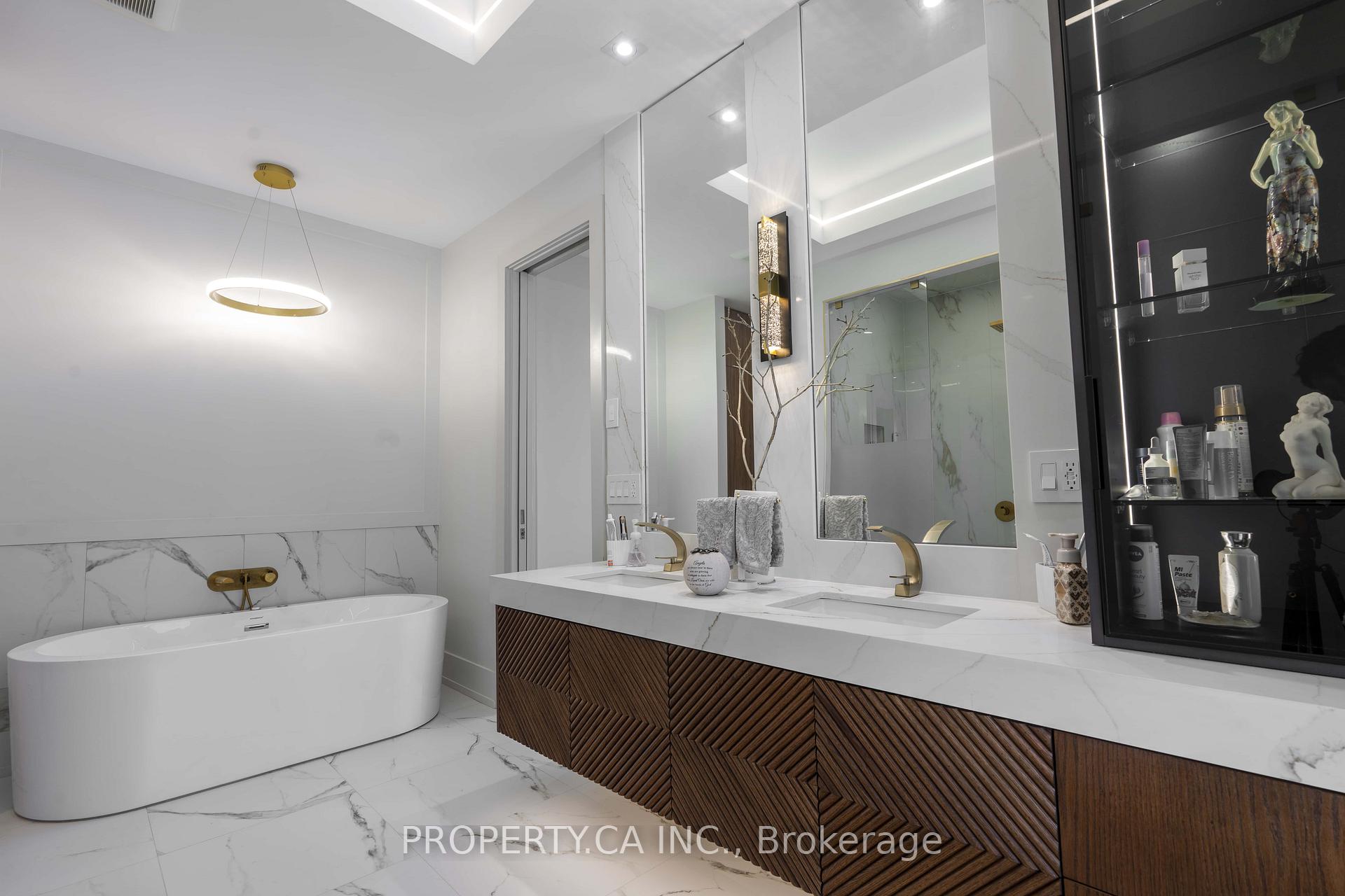 Photo 37 of 132 Cook's Bay Drive, Georgina, Keswick North — HOMEH