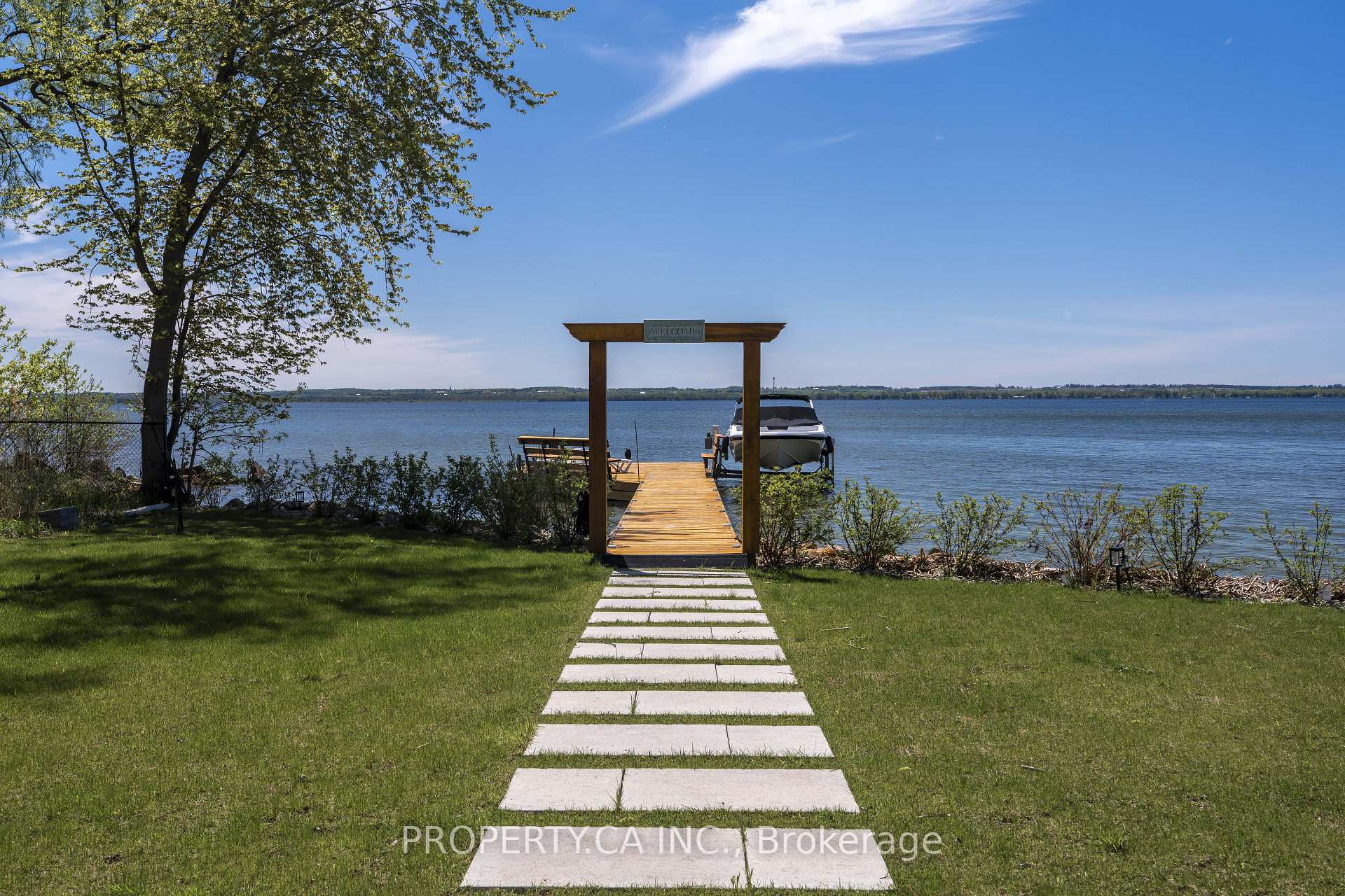 Photo 42 of 132 Cook's Bay Drive, Georgina, Keswick North — HOMEH