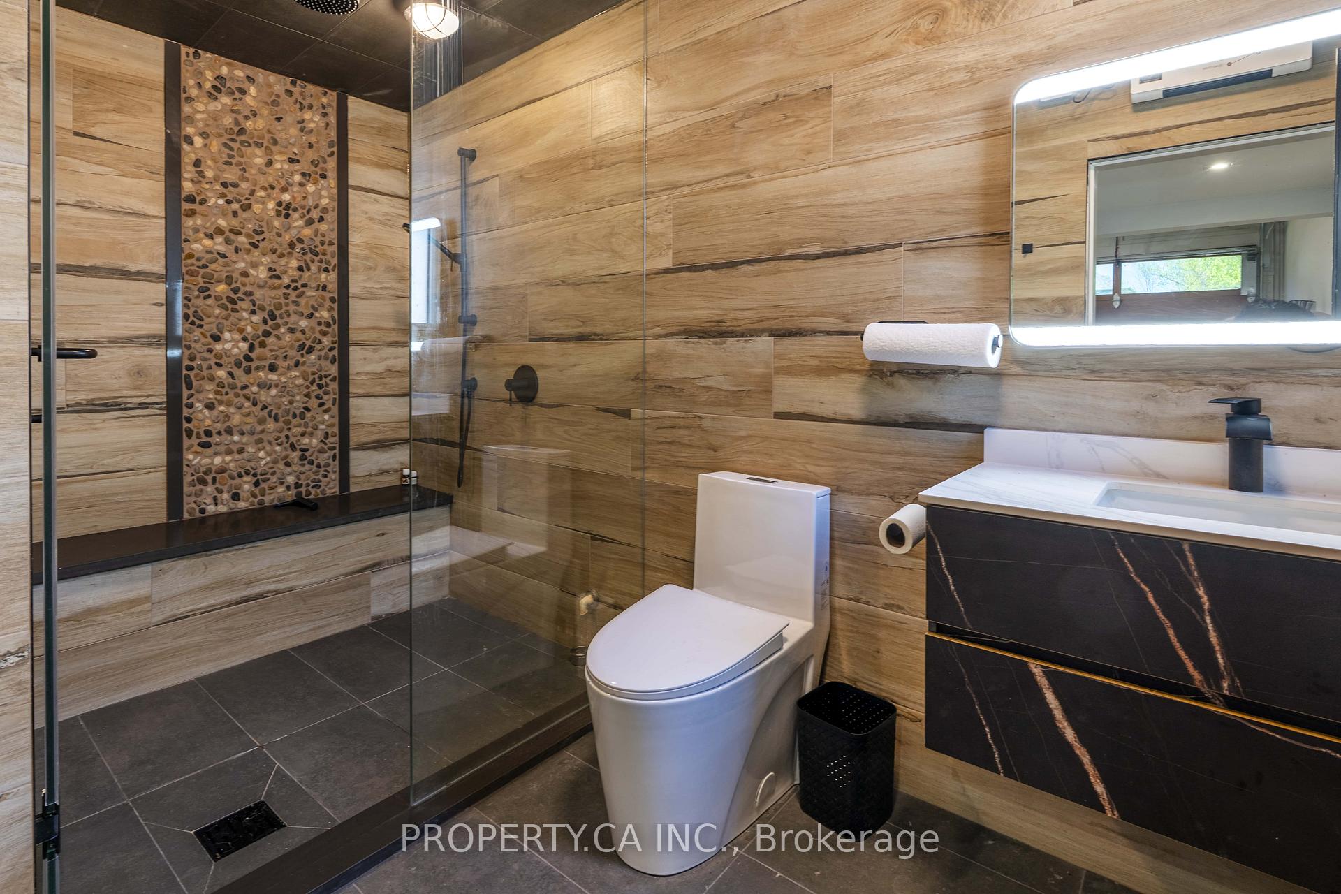 Photo 47 of 132 Cook's Bay Drive, Georgina, Keswick North — HOMEH