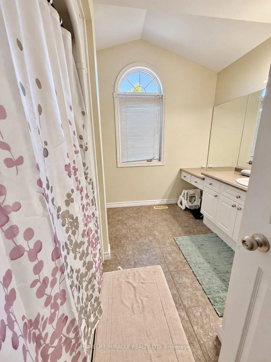 Photo 17 of 6628 Beattie Street, London, South V — HOMEH