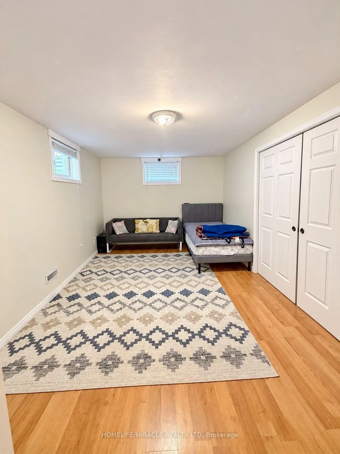 Photo 23 of 6628 Beattie Street, London, South V — HOMEH