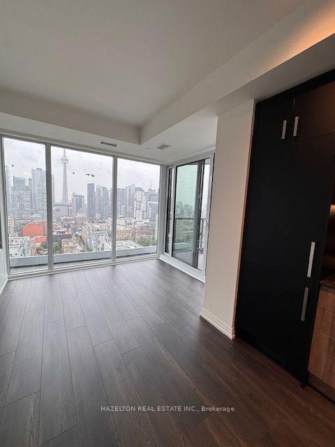 Photo of Unit 2710, 280 Dundas Street W