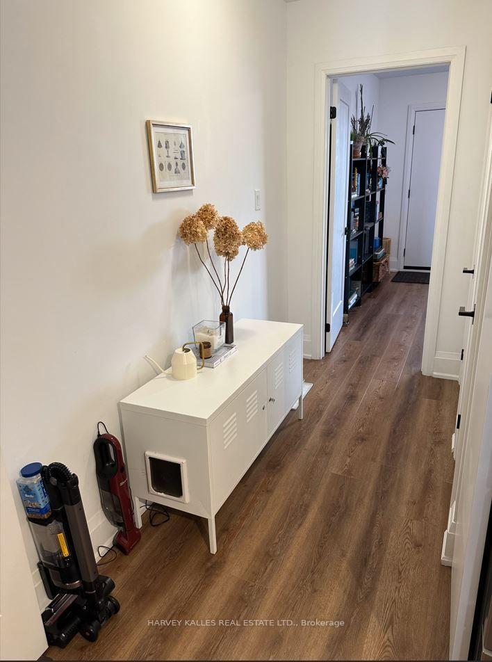 Photo 3 of Unit 1, 976 Shaw Street, Toronto, Dovercourt-Wallace Emerson-Junction — HOMEH