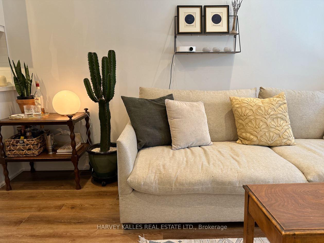 Photo 10 of Unit 1, 976 Shaw Street, Toronto, Dovercourt-Wallace Emerson-Junction — HOMEH
