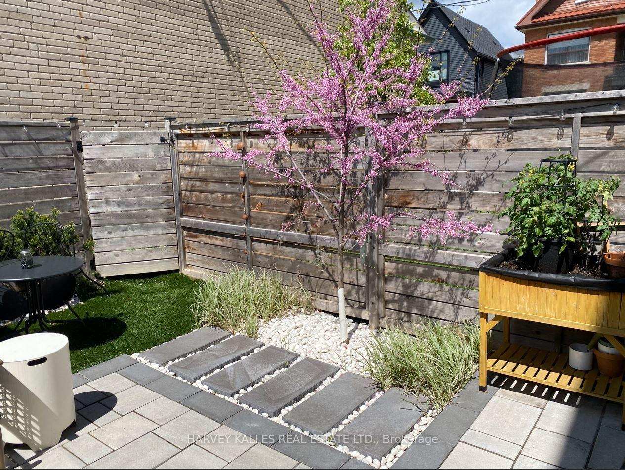 Photo 21 of Unit 1, 976 Shaw Street, Toronto, Dovercourt-Wallace Emerson-Junction — HOMEH