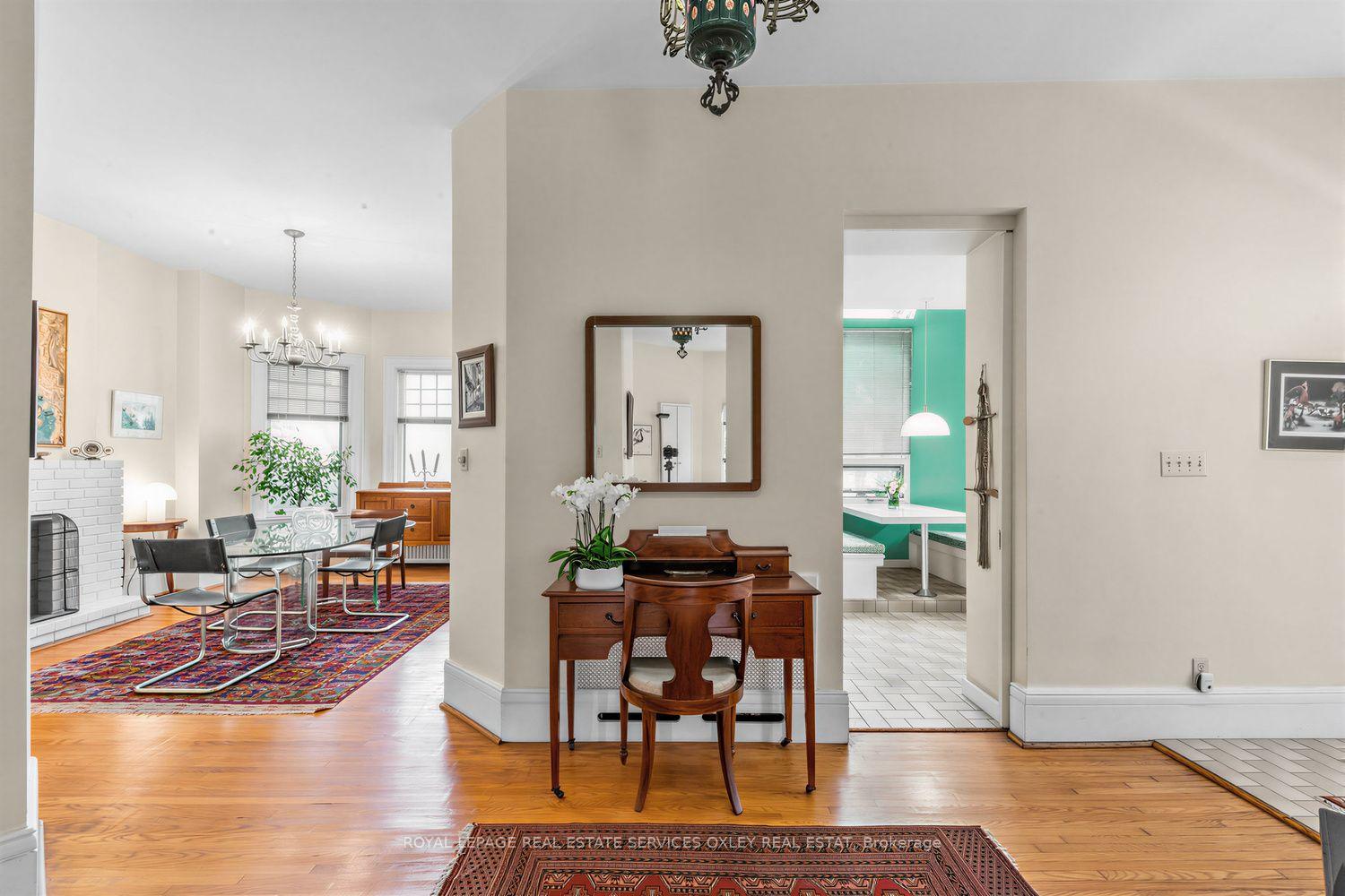 Photo 7 of 105 Roxborough Street E, Toronto, Rosedale-Moore Park — HOMEH