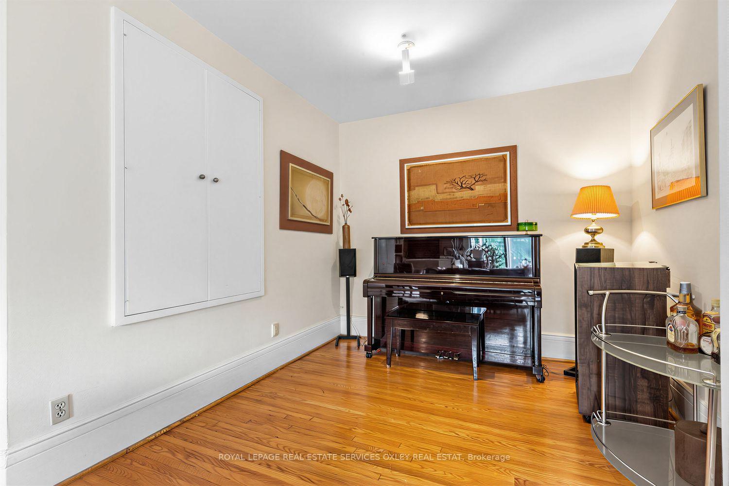 Photo 16 of 105 Roxborough Street E, Toronto, Rosedale-Moore Park — HOMEH