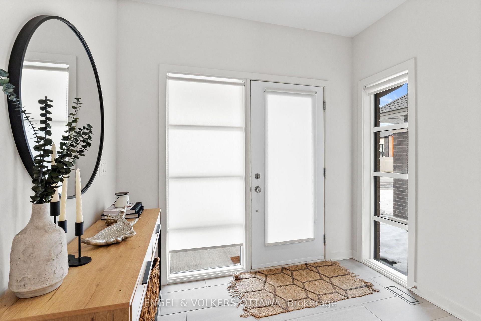 Photo 3 of 168 Shuttleworth Drive, Ottawa, Leitrim — HOMEH