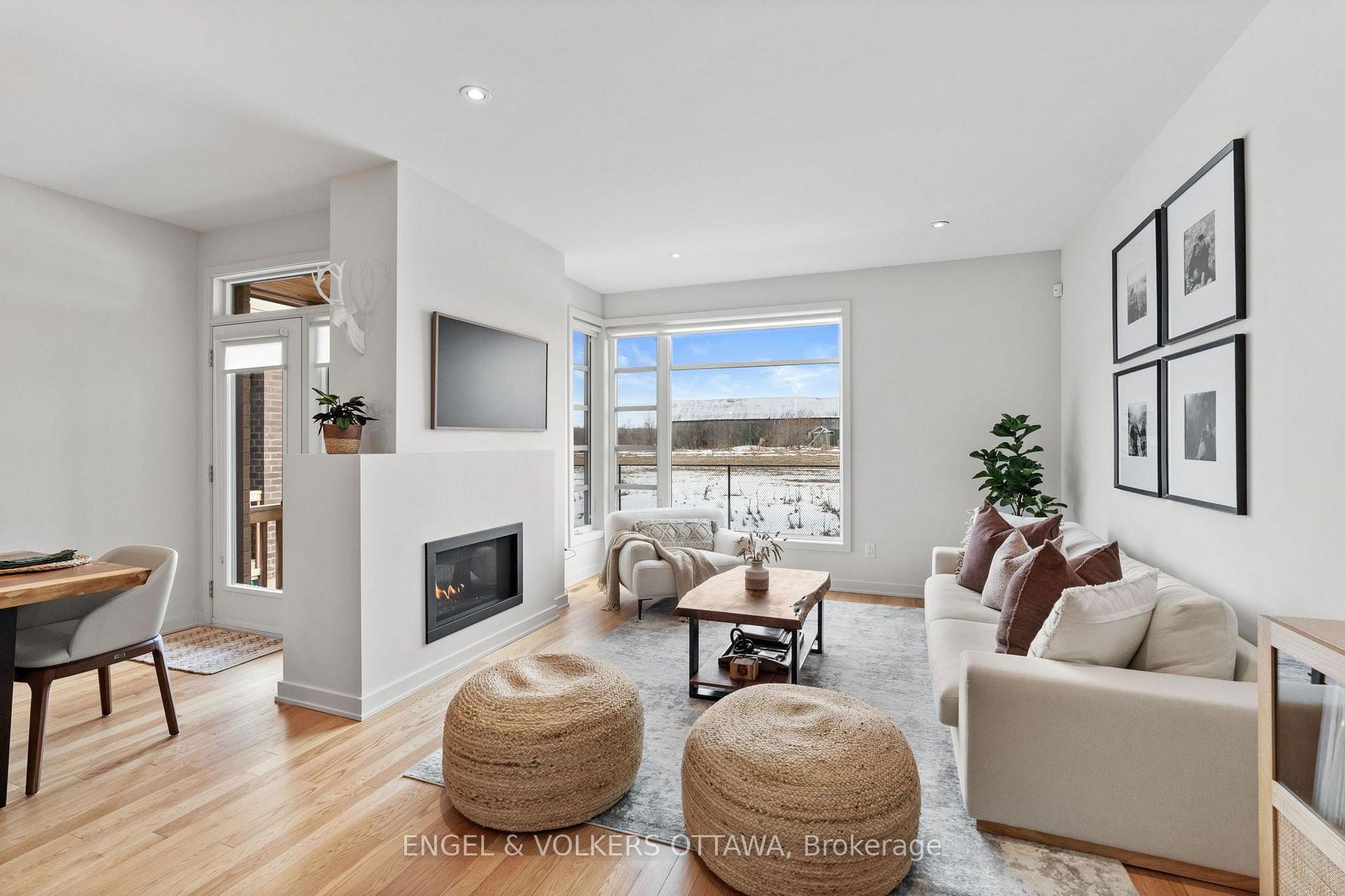 Photo 13 of 168 Shuttleworth Drive, Ottawa, Leitrim — HOMEH