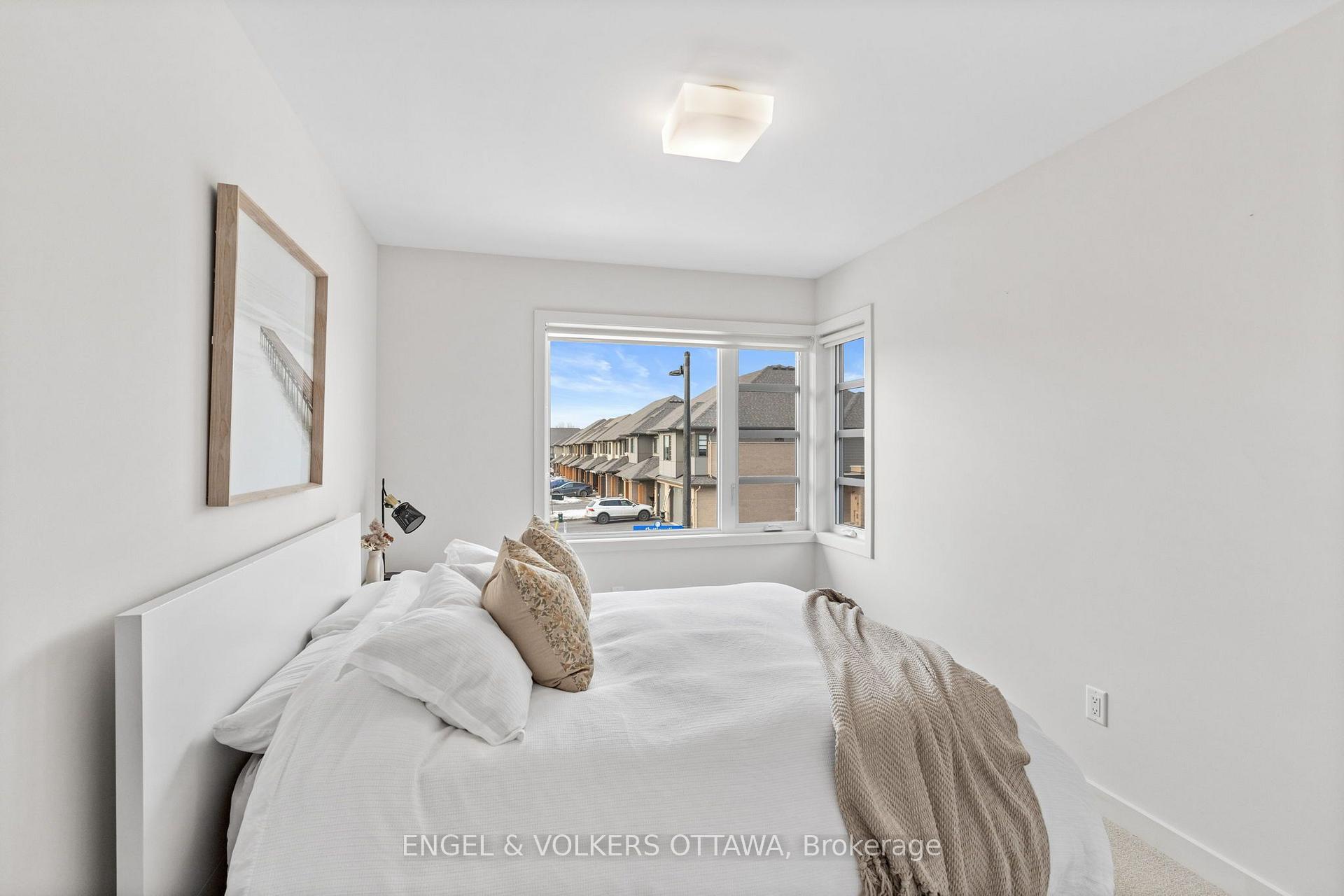 Photo 28 of 168 Shuttleworth Drive, Ottawa, Leitrim — HOMEH