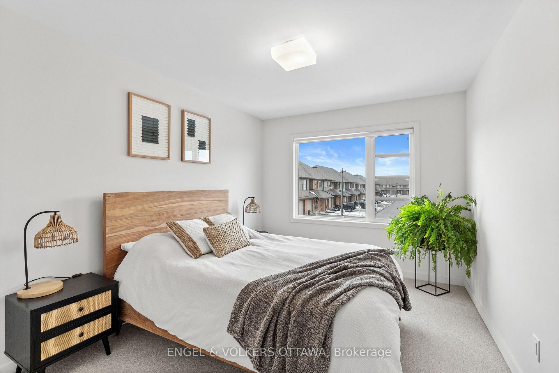 Photo 29 of 168 Shuttleworth Drive, Ottawa, Leitrim — HOMEH