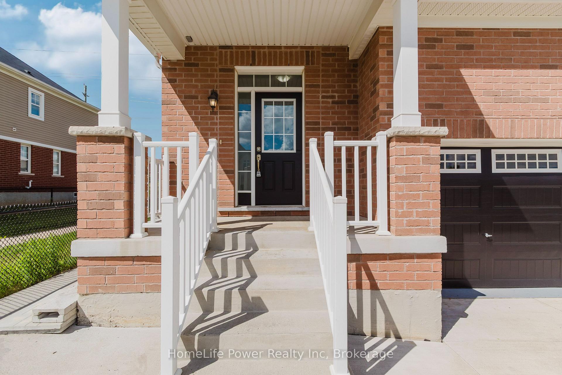 Photo 13 of 470 Blair Creek Drive, Kitchener, Doon South — HOMEH