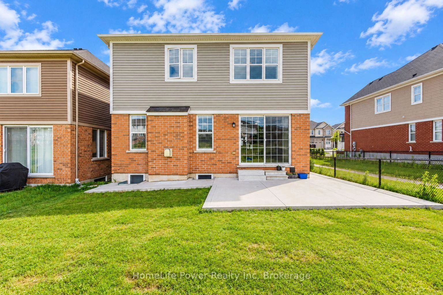 Photo 12 of 470 Blair Creek Drive, Kitchener, Doon South — HOMEH