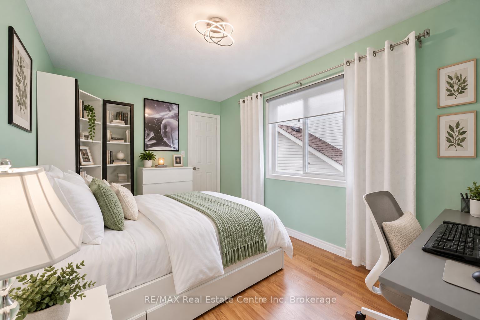 Photo 16 of 33 Washburn Drive, Guelph, Grange Road — HOMEH