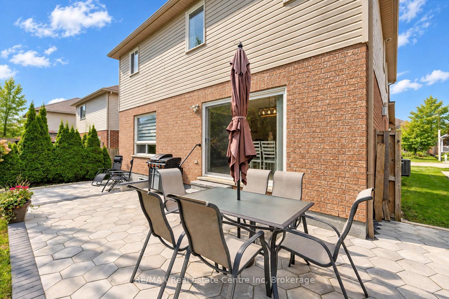 Photo 20 of 33 Washburn Drive, Guelph, Grange Road — HOMEH