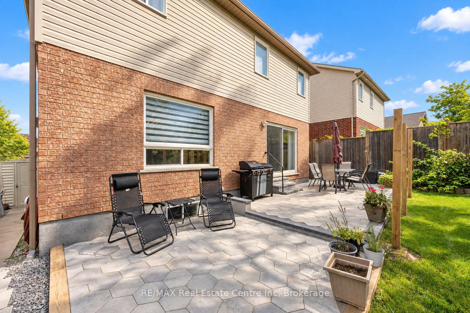 Photo 21 of 33 Washburn Drive, Guelph, Grange Road — HOMEH