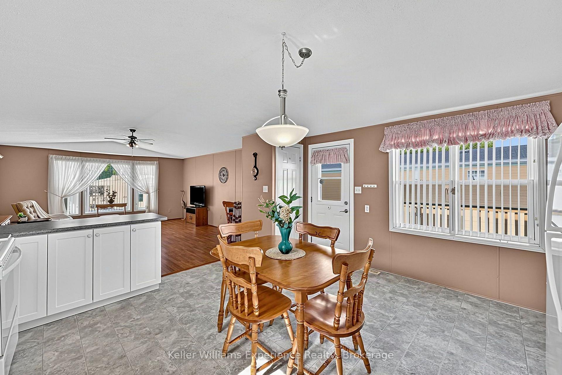 Photo 11 of 4052 Ash Crescent, Severn, Rural Severn — HOMEH