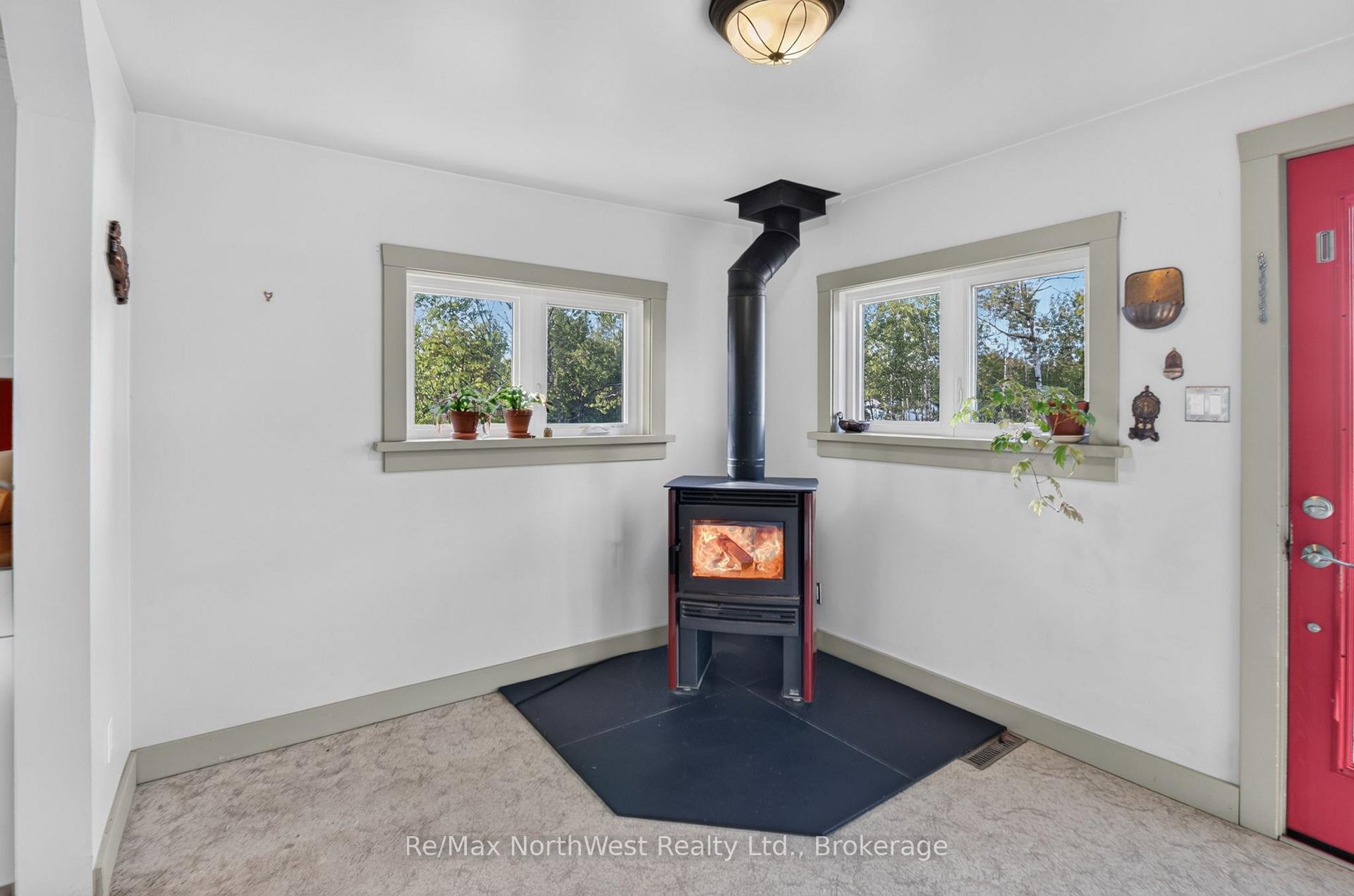 Photo 10 of 143 Rabbit Lake Road, Kenora, Rabbit Lake — HOMEH