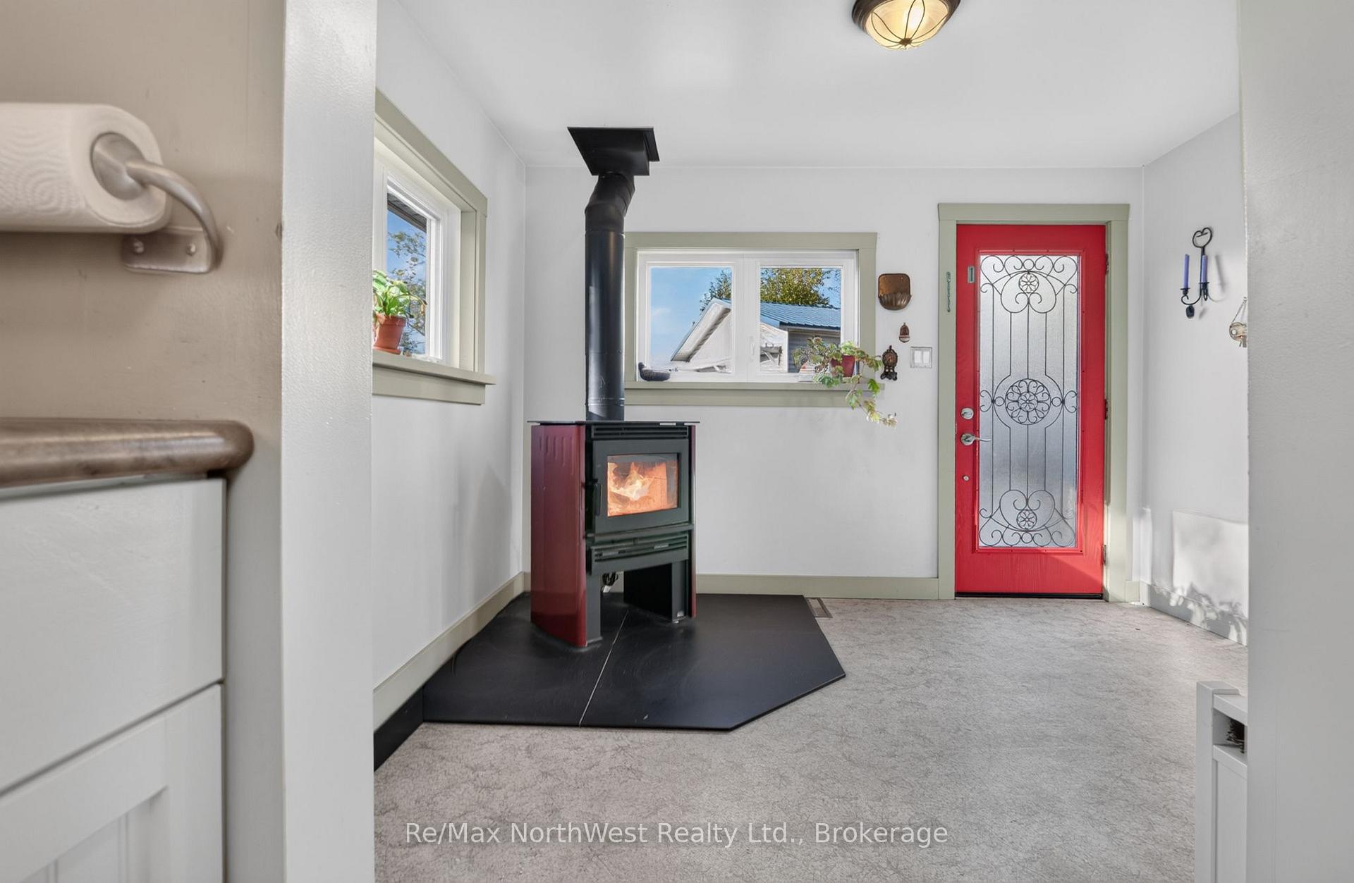 Photo 12 of 143 Rabbit Lake Road, Kenora, Rabbit Lake — HOMEH