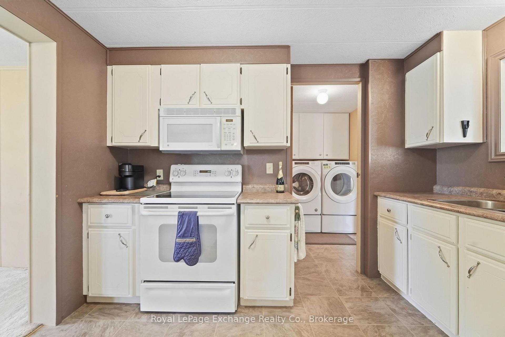Photo 13 of 39724 Amberley Road, North Huron, Wingham — HOMEH