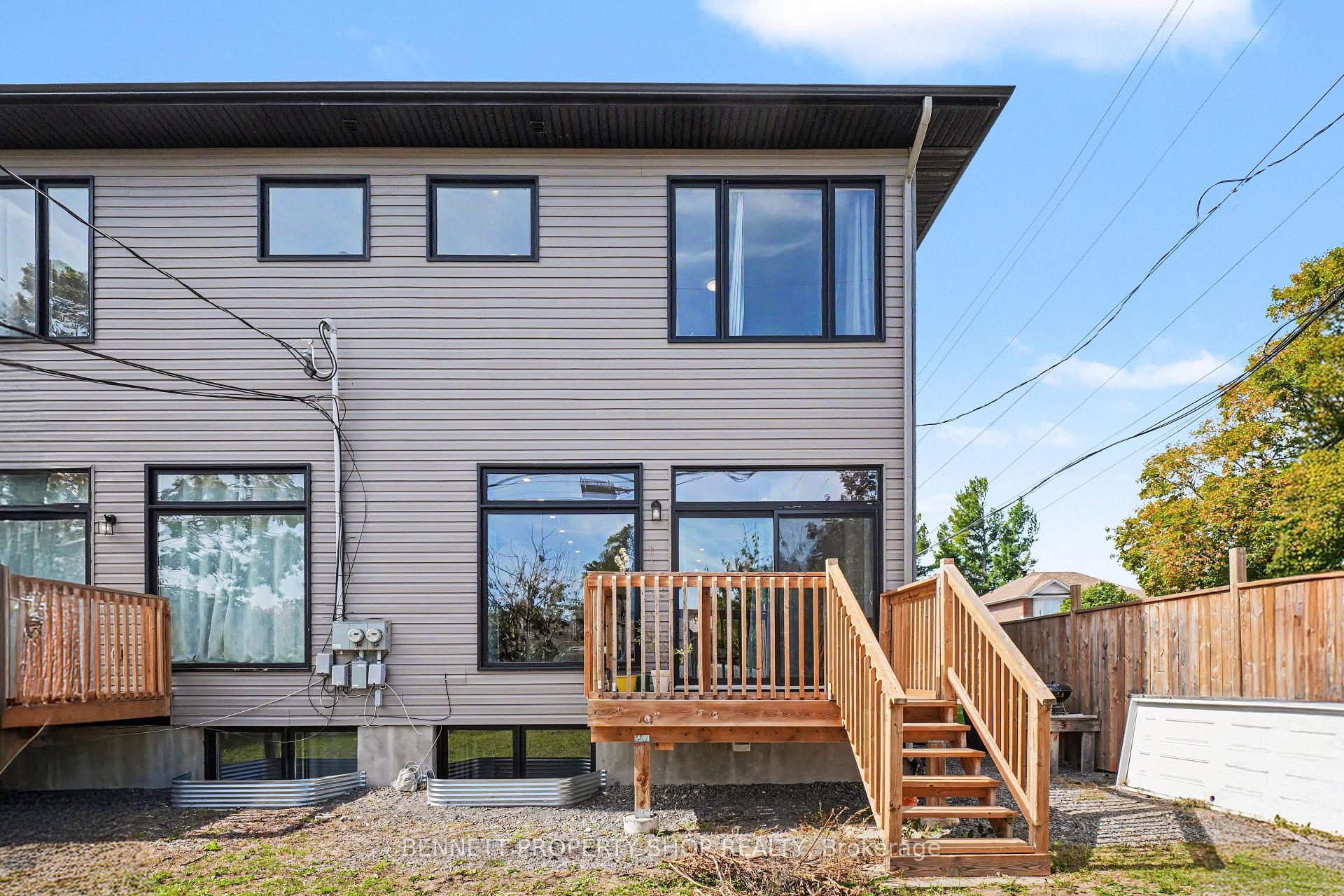 Photo 15 of 133 Duford Street, Ottawa, Vanier — HOMEH
