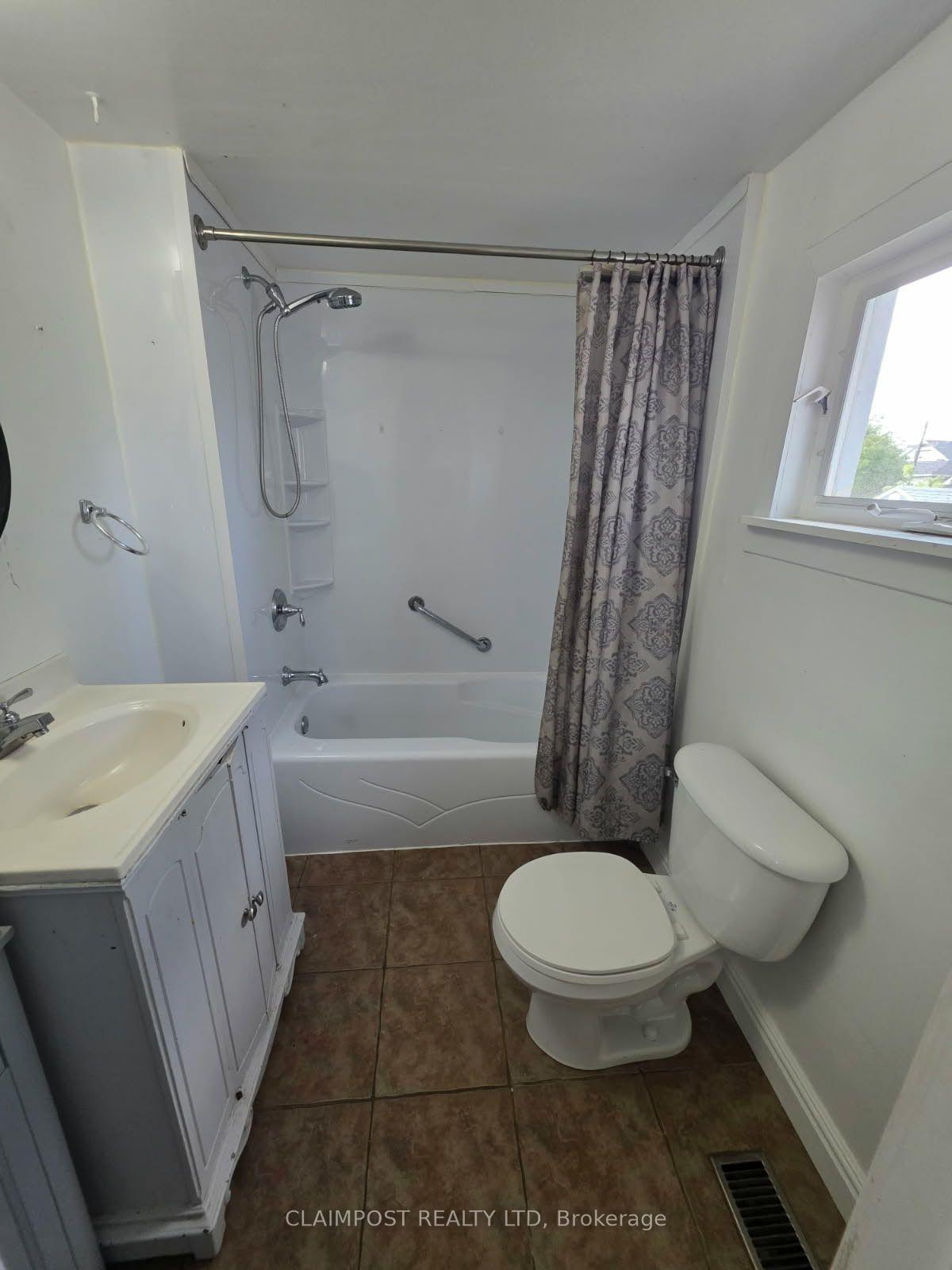 Photo 8 of 281 Maple Street N, Timmins, TNE - Central — HOMEH