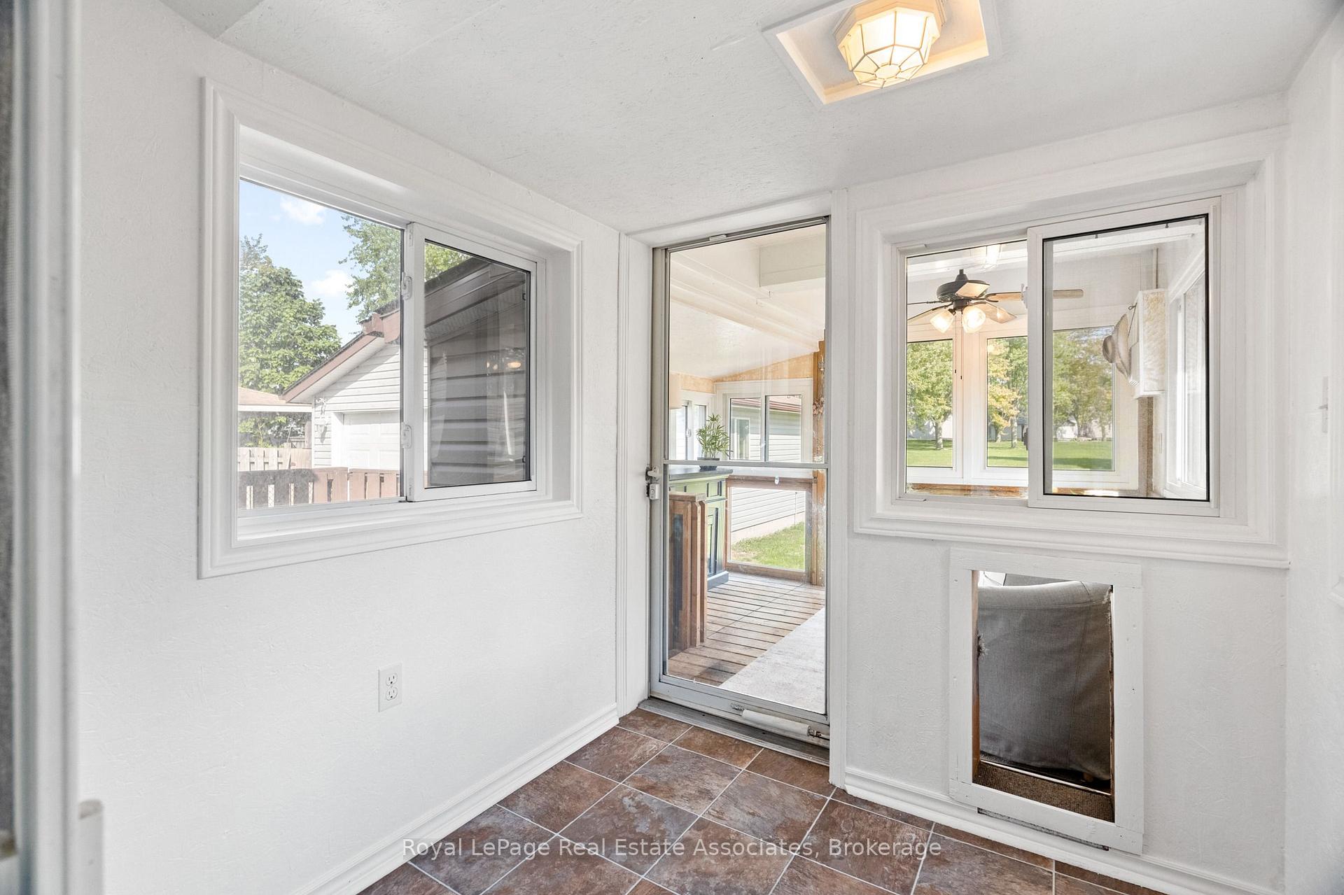Photo 16 of 29 Trufal Avenue, Welland, Broadway — HOMEH