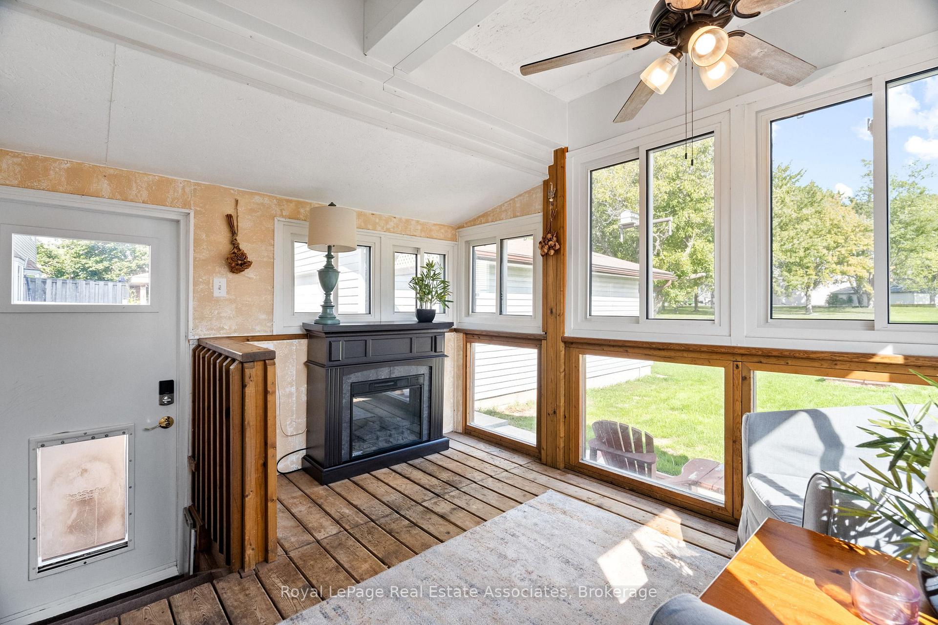 Photo 18 of 29 Trufal Avenue, Welland, Broadway — HOMEH