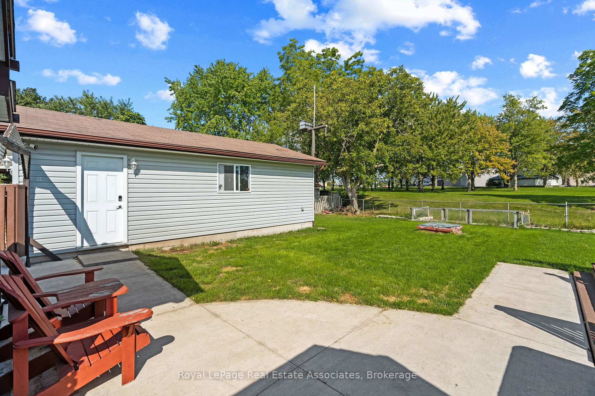 Photo 31 of 29 Trufal Avenue, Welland, Broadway — HOMEH