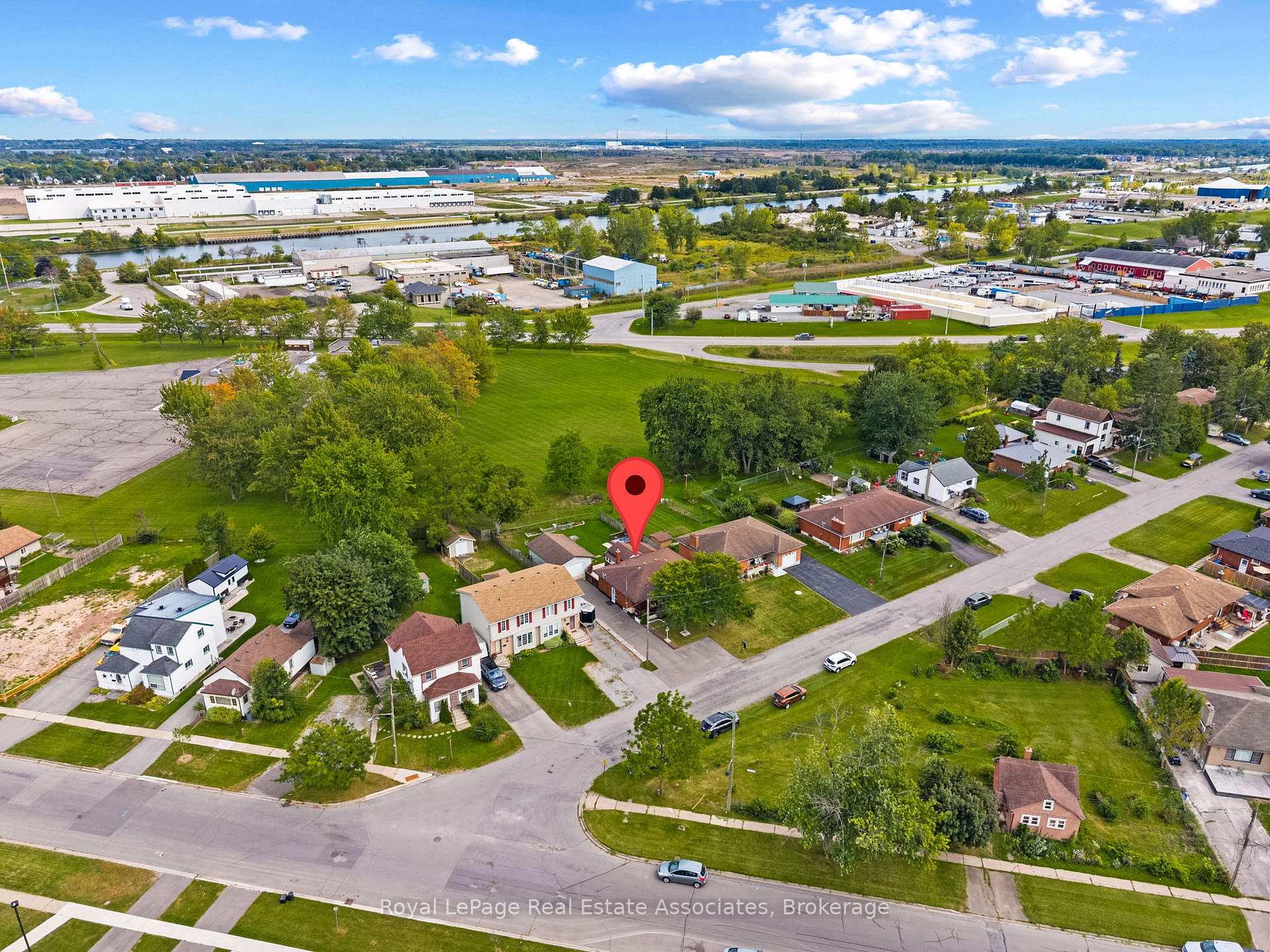 Photo 37 of 29 Trufal Avenue, Welland, Broadway — HOMEH