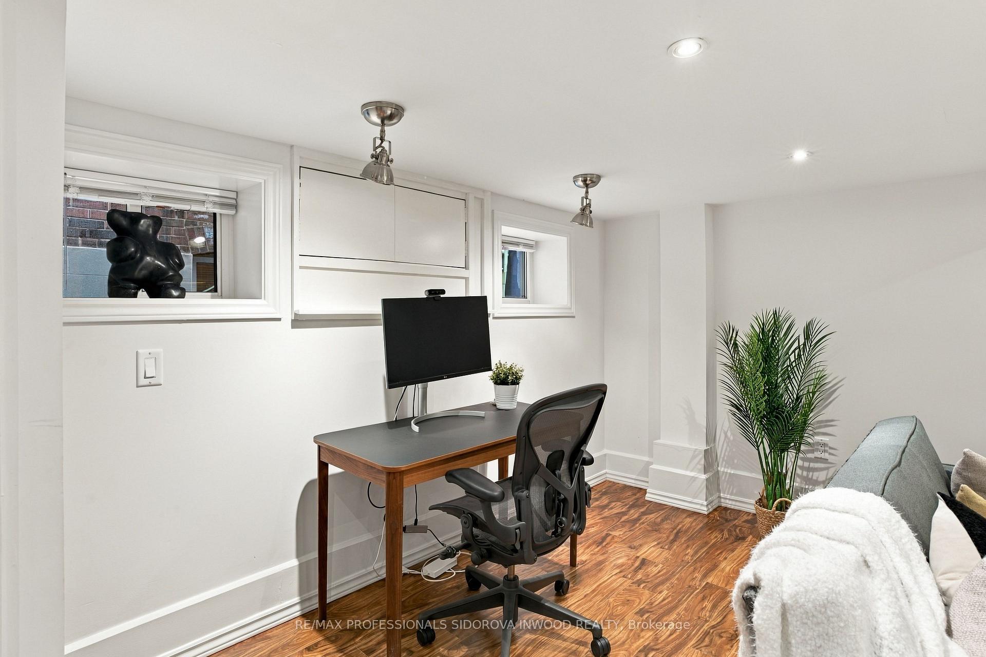 Photo 22 of 26 Larkin Avenue, Toronto, High Park-Swansea — HOMEH