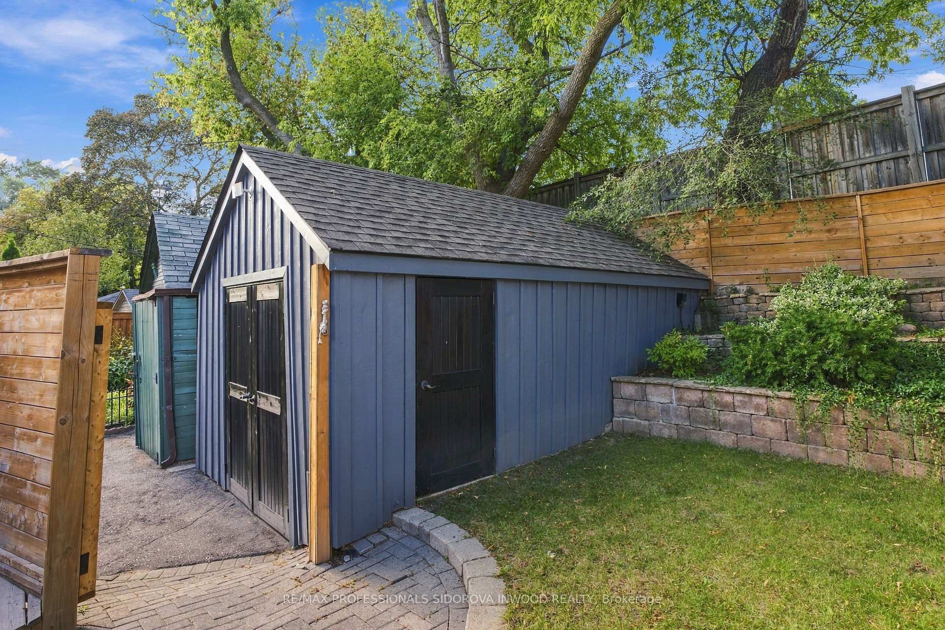 Photo 37 of 26 Larkin Avenue, Toronto, High Park-Swansea — HOMEH