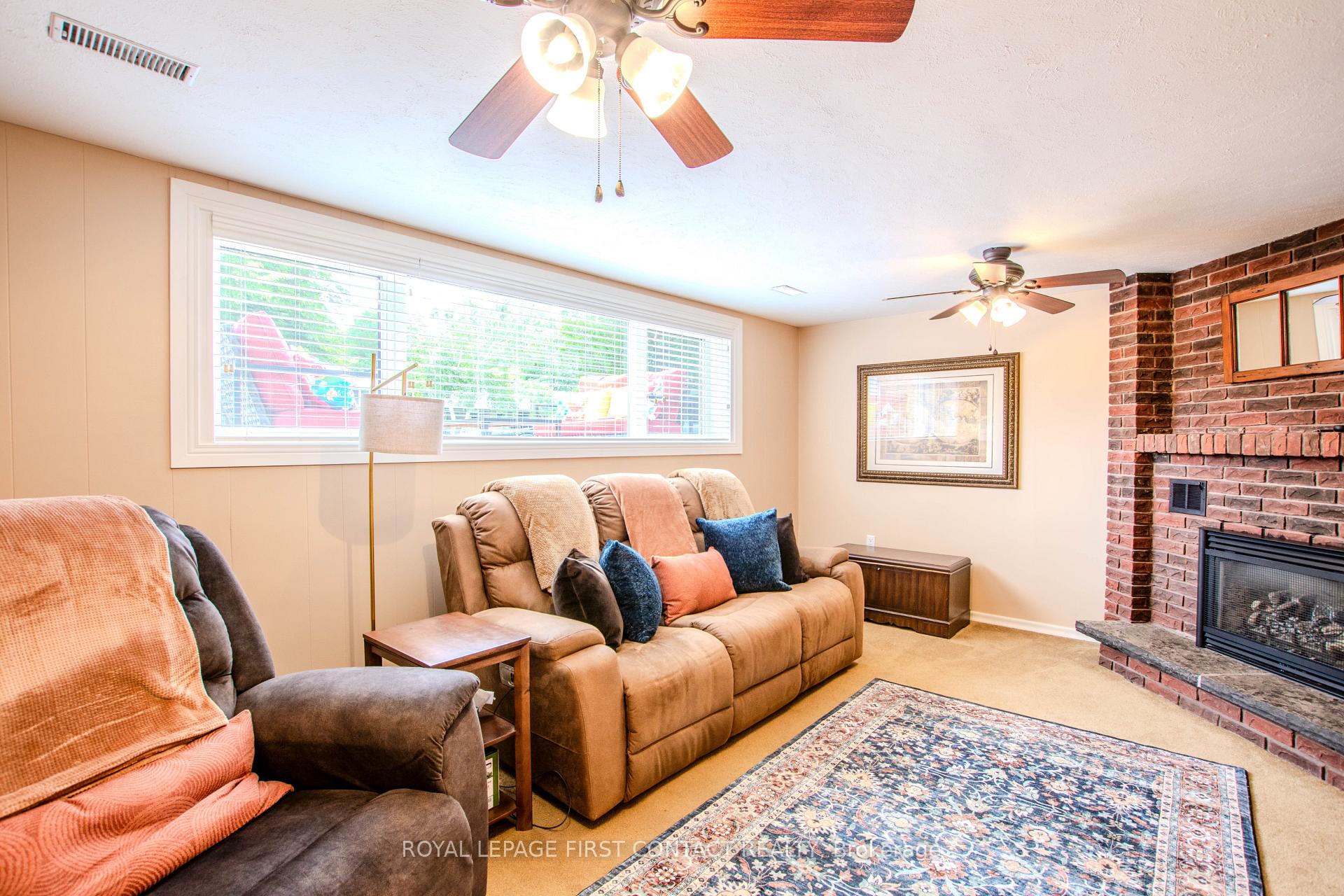 Photo 21 of 27 Tower Crescent, Barrie, Allandale Heights — HOMEH