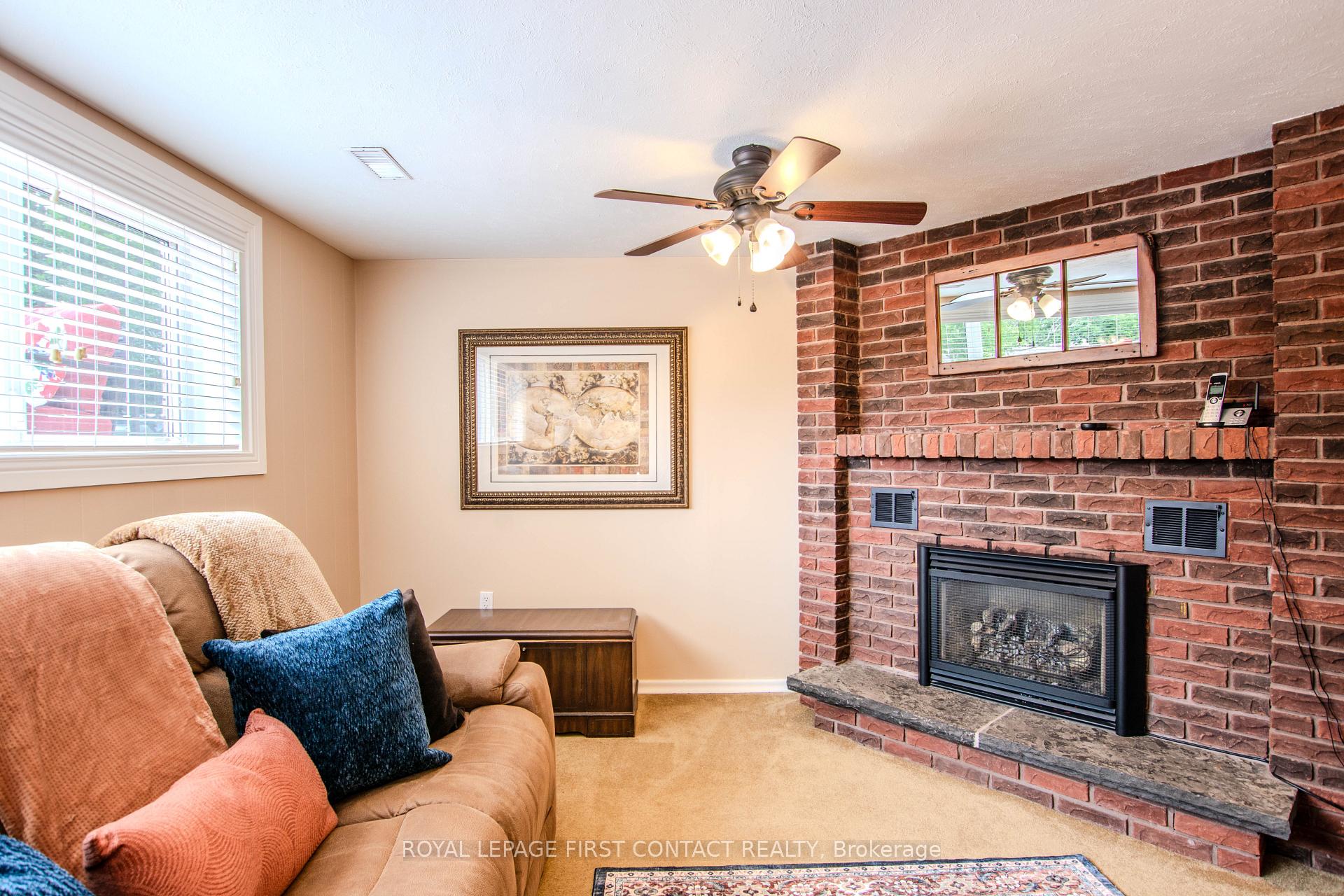 Photo 22 of 27 Tower Crescent, Barrie, Allandale Heights — HOMEH