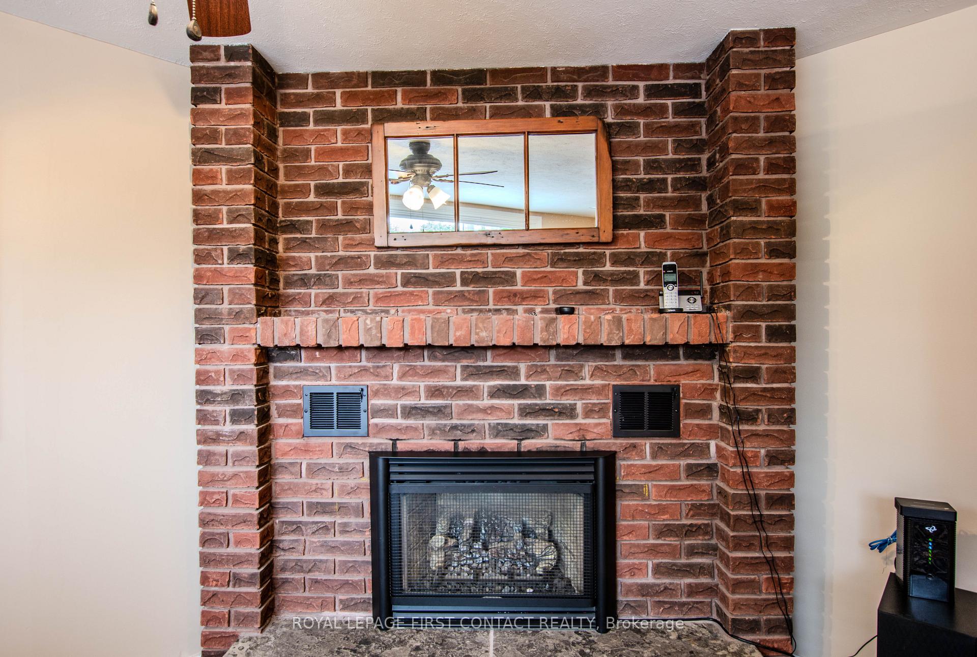Photo 23 of 27 Tower Crescent, Barrie, Allandale Heights — HOMEH