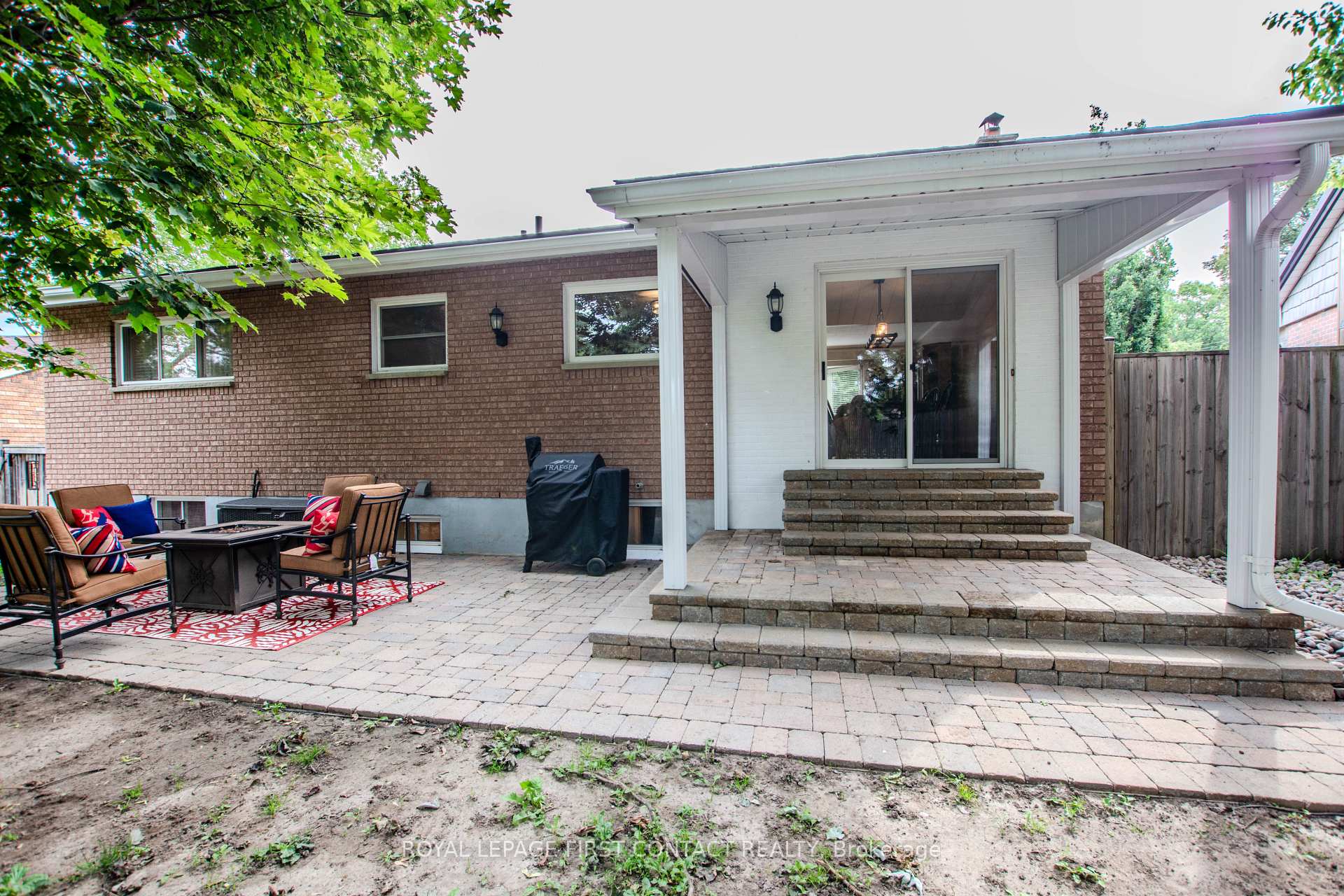 Photo 31 of 27 Tower Crescent, Barrie, Allandale Heights — HOMEH